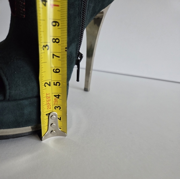 Luciano Carvari Elegant Dark Green Suede Peep-Toe Heels 5 in.sz.35 (5) - Picture 8 of 10
